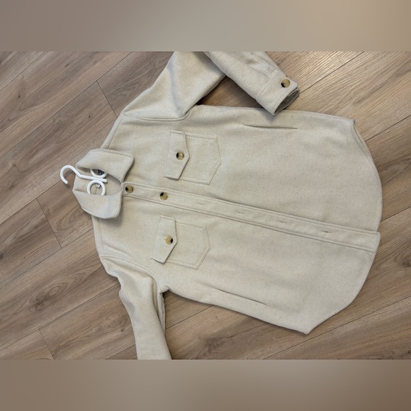 NOA Cream Shacket - Picture 2 of 5